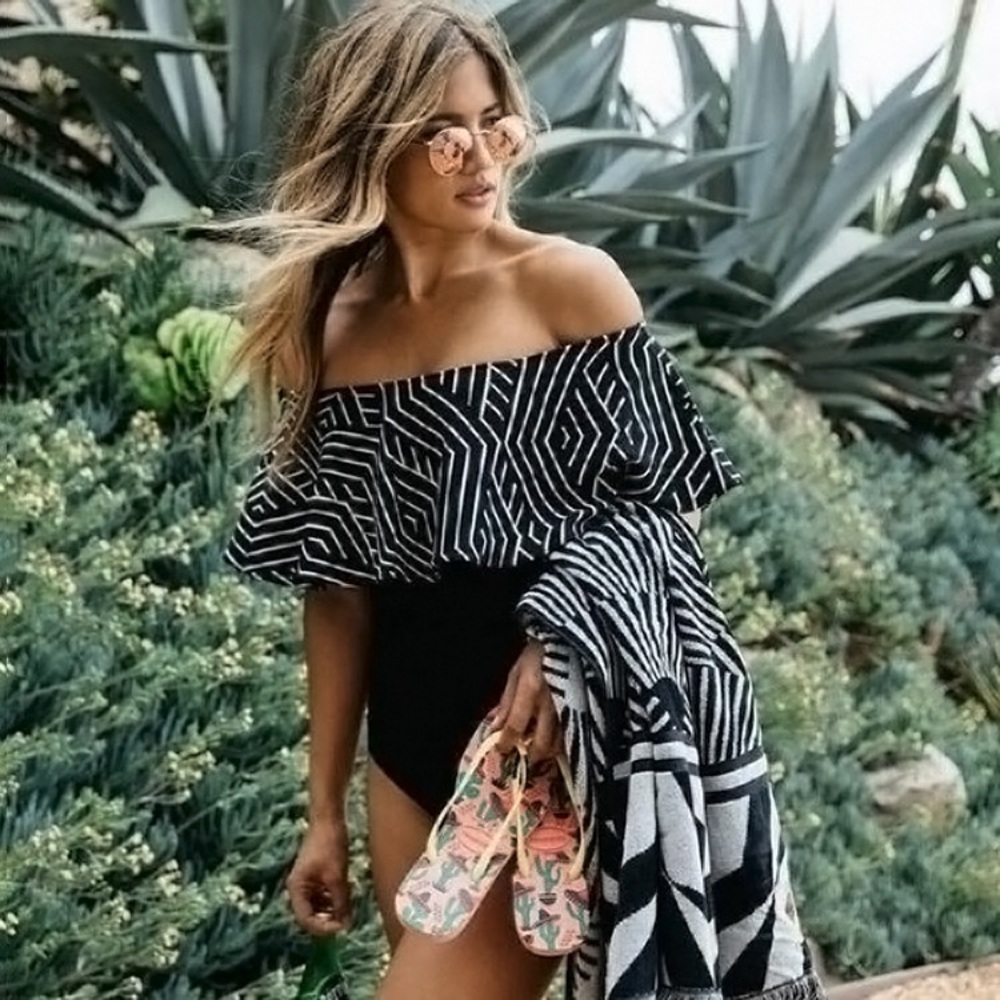 Sexy Off The Shoulder Bathing Suit with Ruffles - Picture 4 of 11